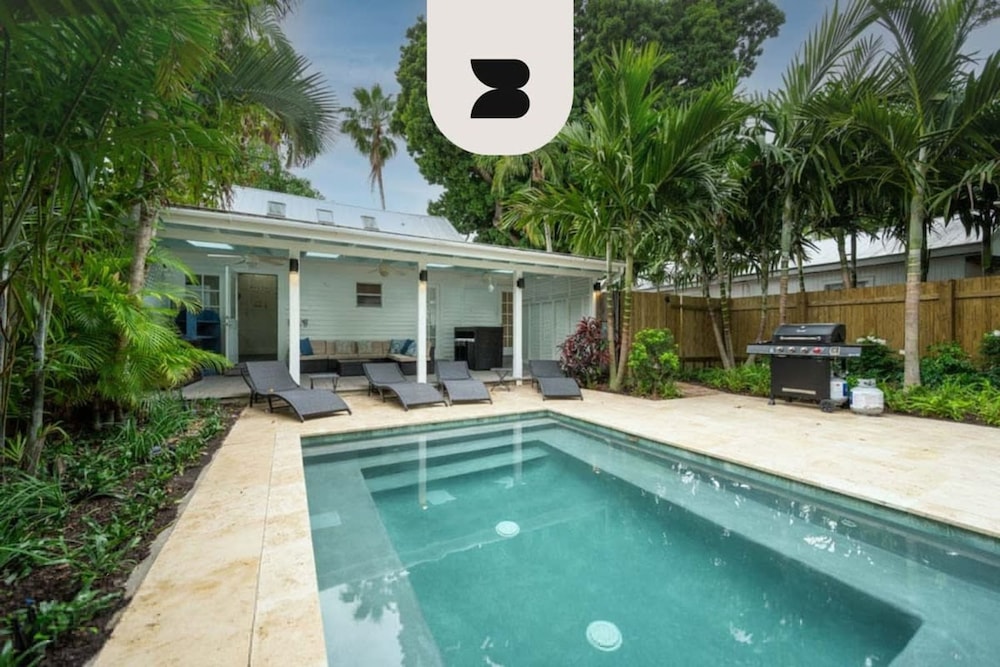 Southern Palms - featured photo