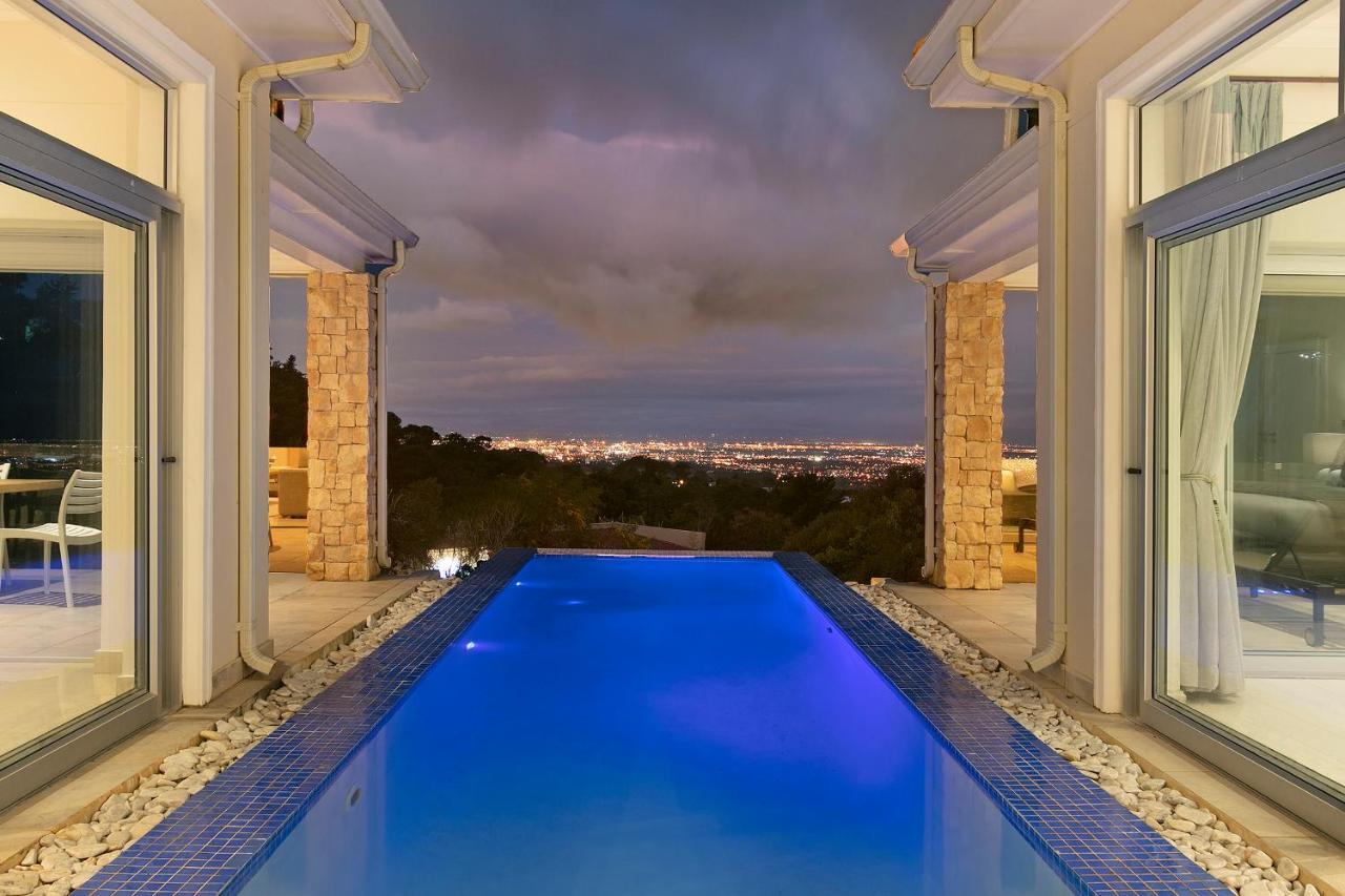 Two Luxury Villas 10 Bed Lyonesse & Lyons Den
