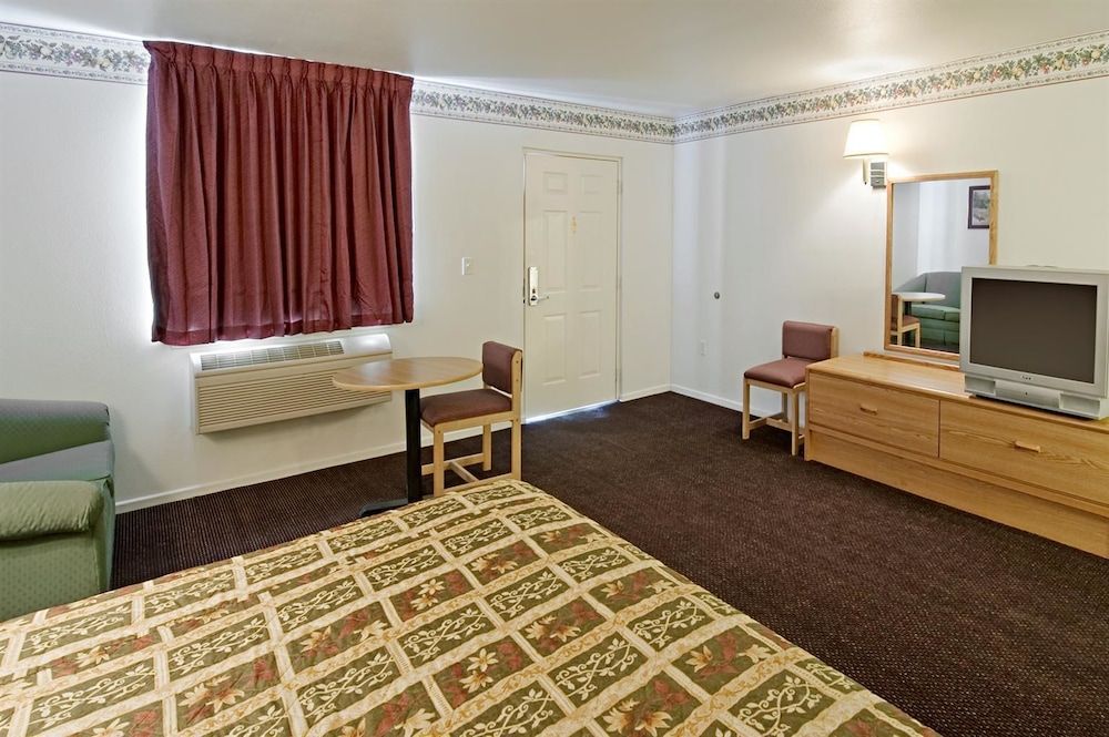Americas Best Value Inn McKinney - photo 11