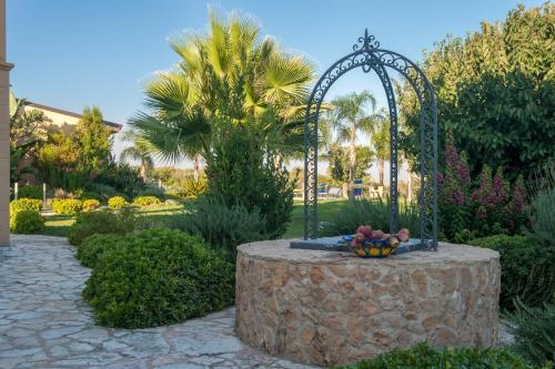Villa Athena — 4-Star Luxury Hotel in Castelvetrano, Italy