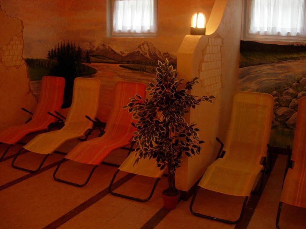 Feriengut Fingerhof — 4-Star Luxury Hotel in Flachau, Austria