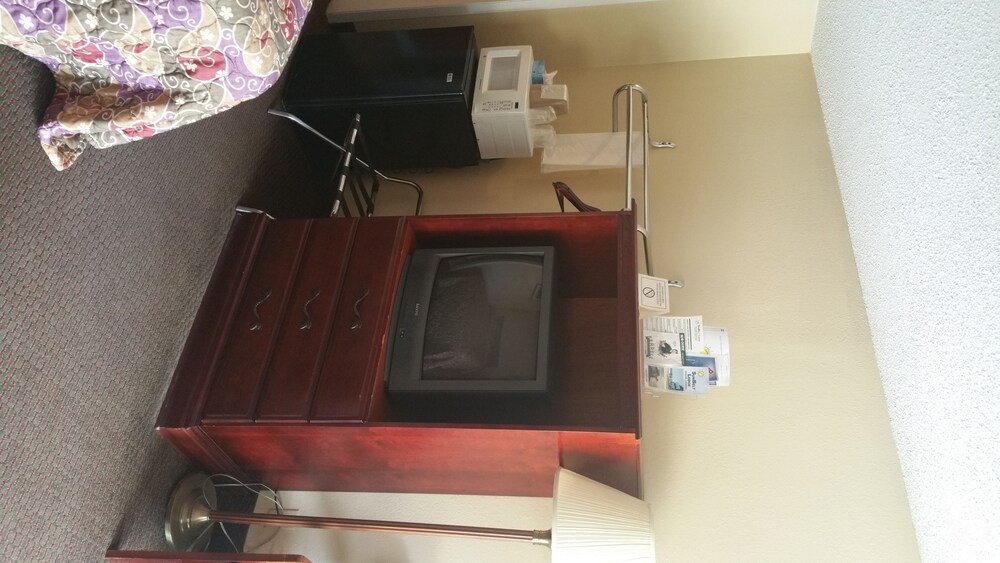Sunbelt Lodge Motel - photo 6