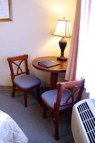 Friendship Inn - photo 8