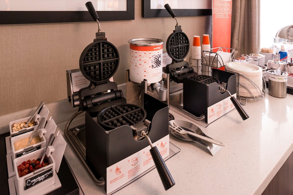 Hampton Inn Los AngelesWest Covina - photo 32
