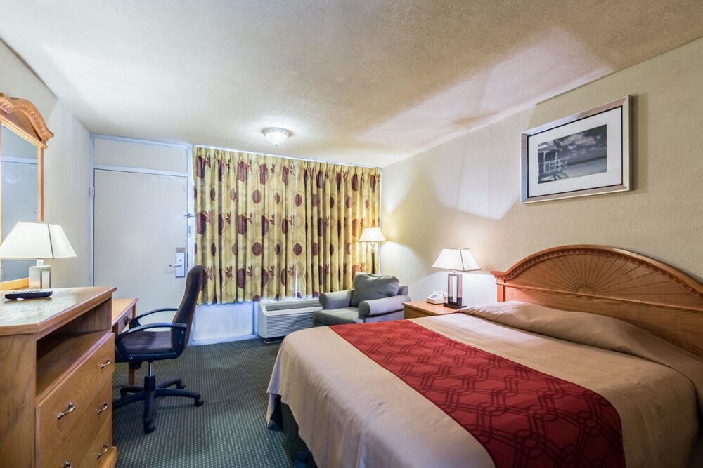 Eco Inn Suites by Hotel O Baytown - photo 11