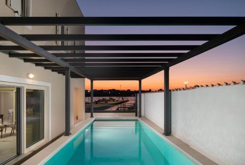 Luxury Villa Lovre seaside heated pool sauna — 4-Star Luxury Hotel in Nin, Croatia