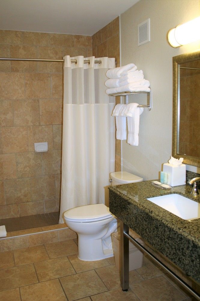 Clarion Inn & Suites Conference Center - photo 45