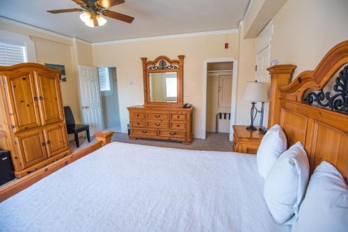 Pismo Beach Hotel - photo 3