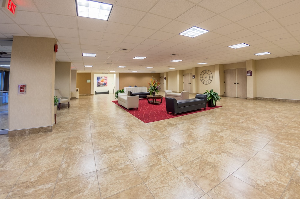 Holiday Inn Des Moines Airport Conf Center by IHG - photo 63