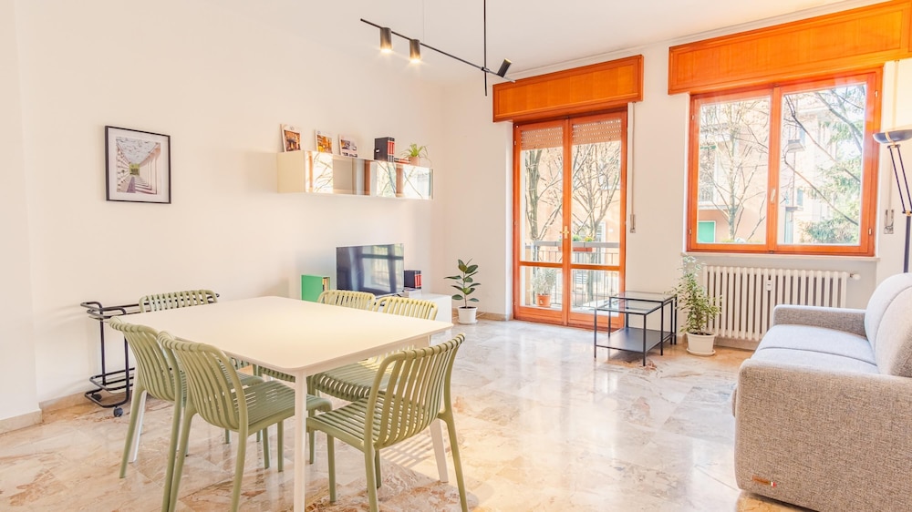 Residenza Ponte Pietra Italian Homing — 4-Star Luxury Hotel in Verona, Italy
