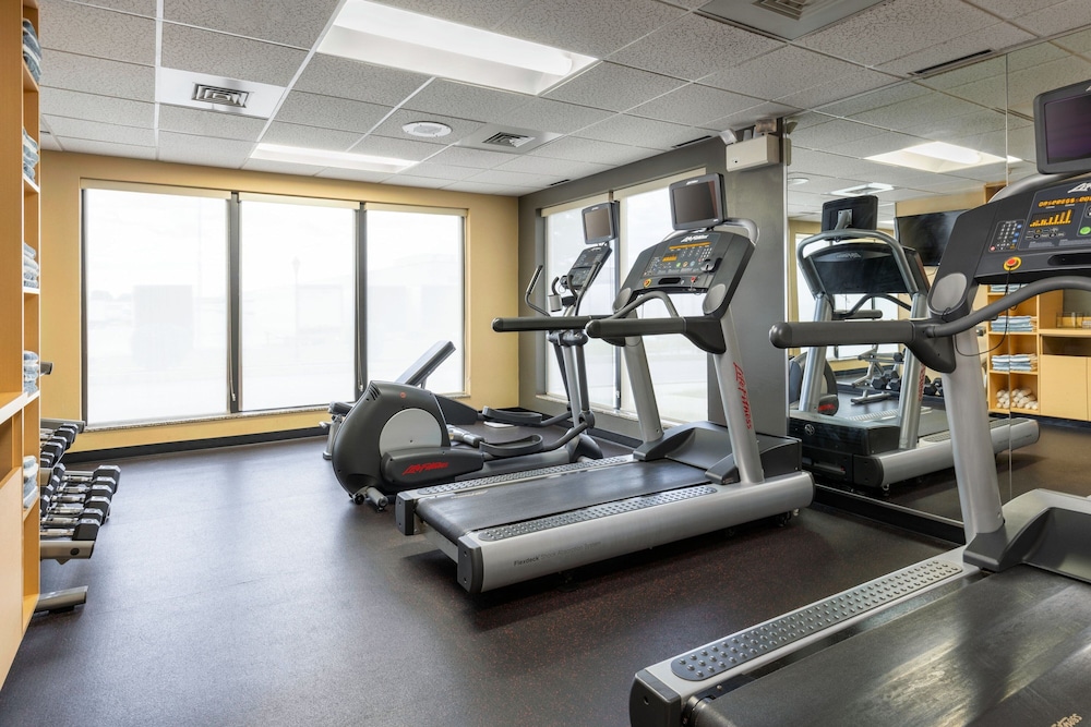 TownePlace Suites York - photo 45