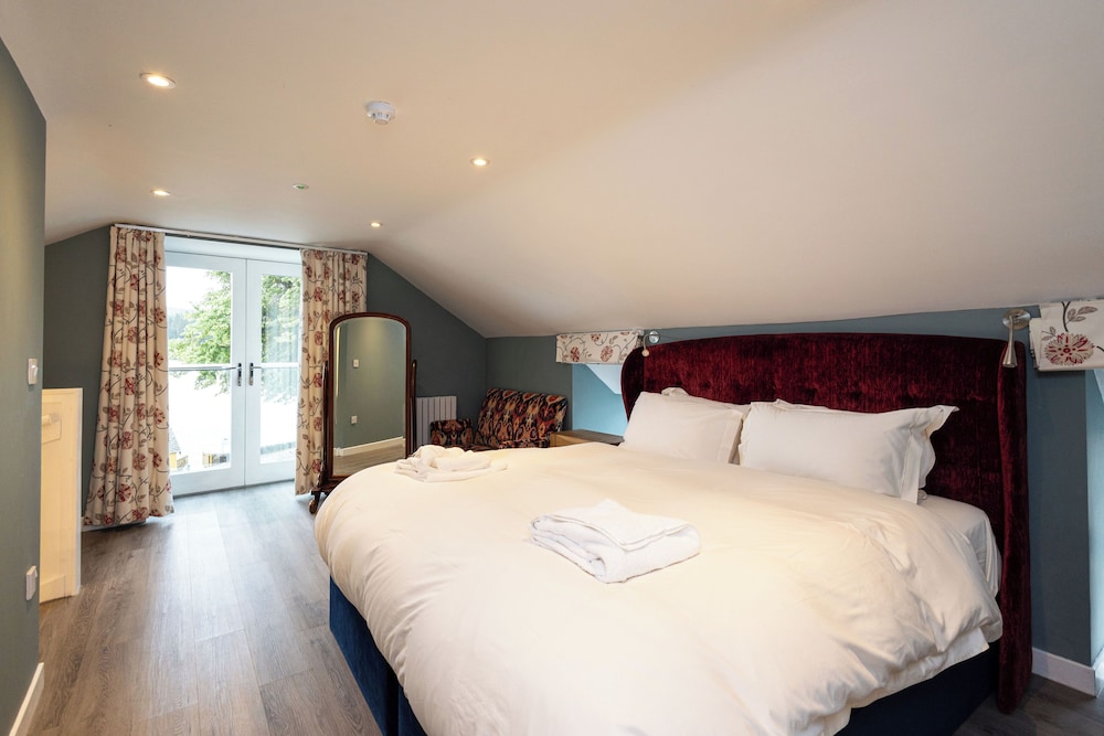 Altskeith Country House on Loch Ard — 4-Star Luxury Hotel in Stirling, United Kingdom