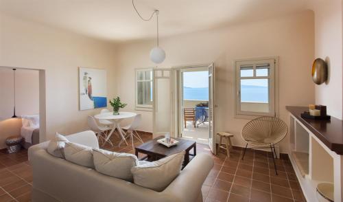 Villa Itis Luxury Suite with Balcony Panoramic View & Jacuzzi — 4-Star Luxury Hotel in Neapolis, Greece