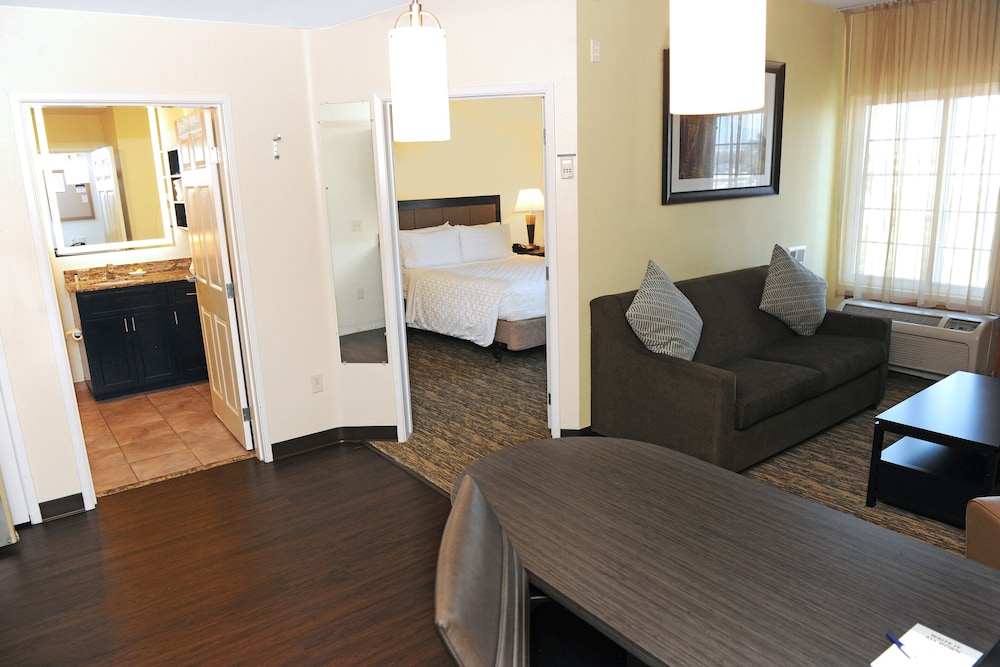 Candlewood Suites Santa Maria by IHG - photo 11