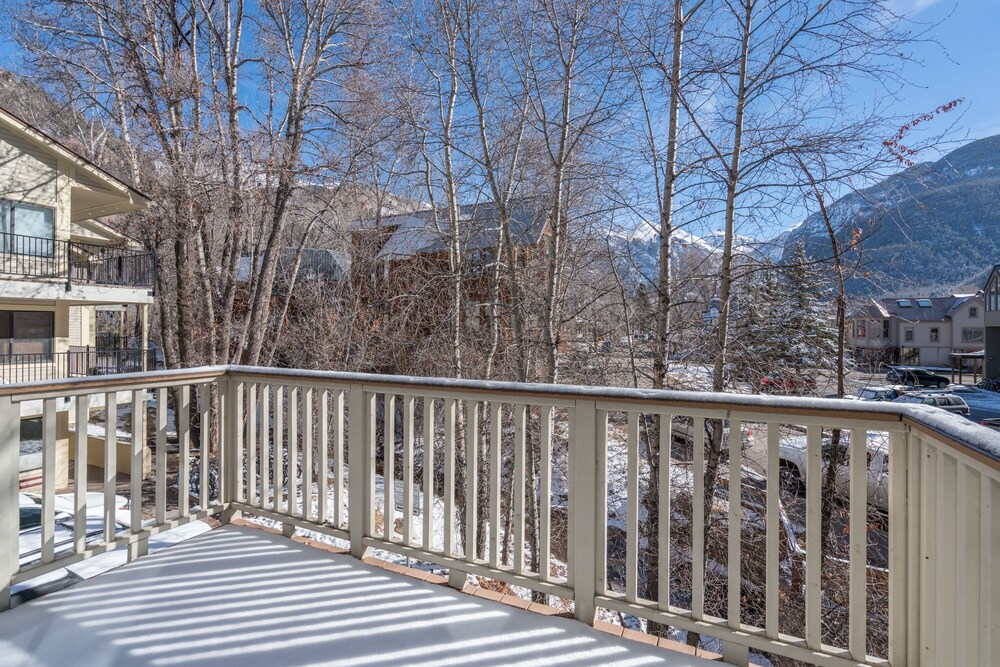 Plunge A by Avantstay Stunning Views & A Block From Lift #7 - photo 24
