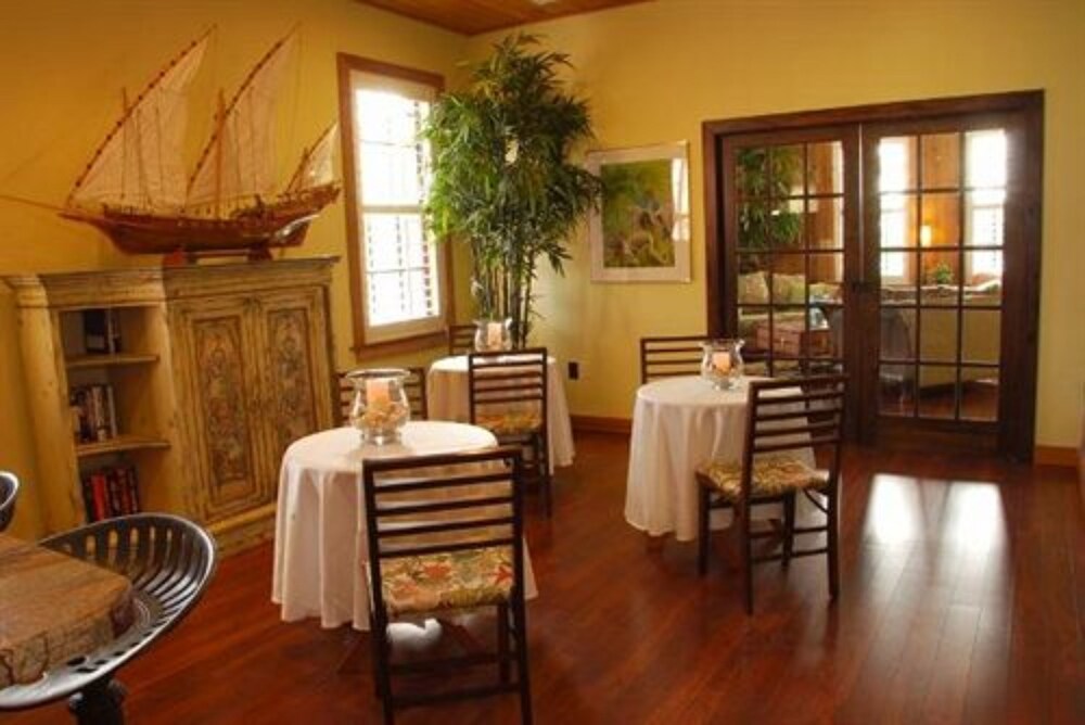 Jensen Beach Inn - photo 25