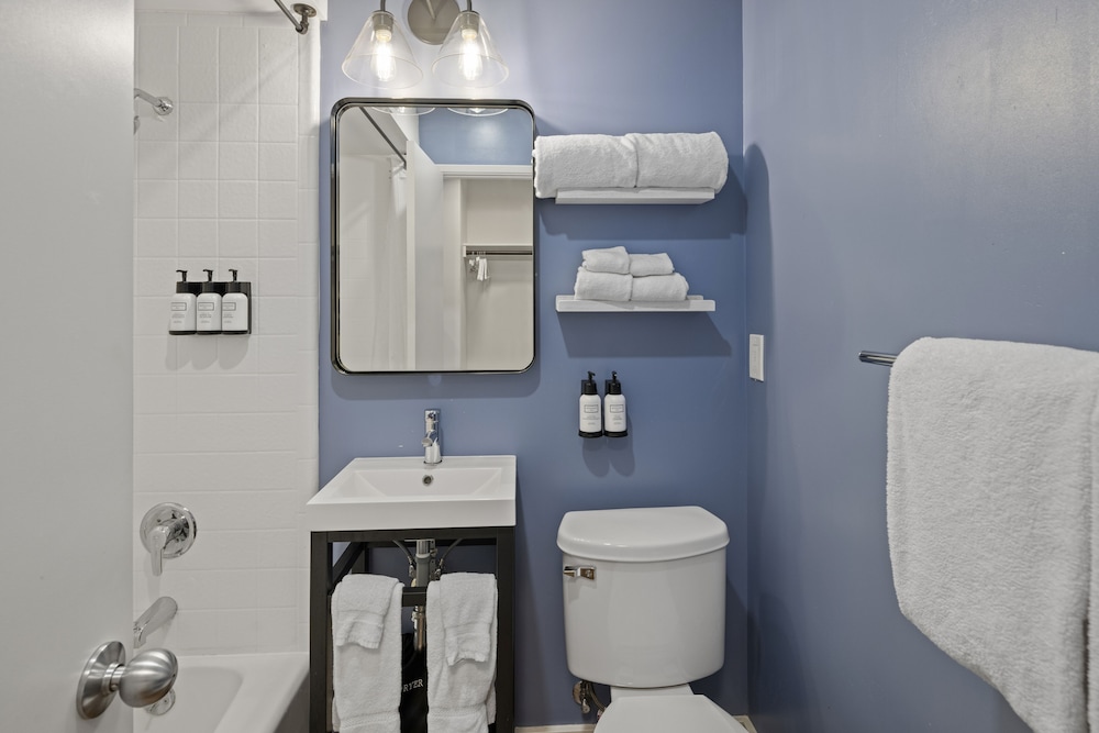 Sea Harbor Hotel - photo 51