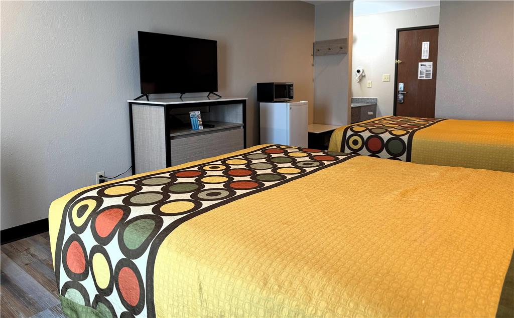 Super 8 by Wyndham Frankfort IN - photo 13