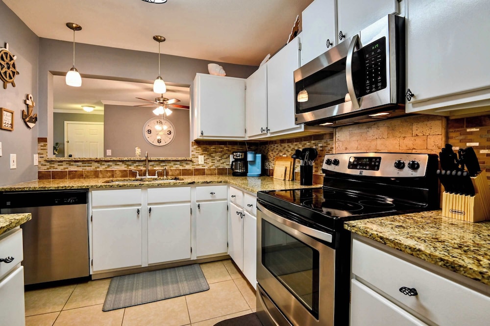 Sunny Memories Resort 3 BR - photo 10
