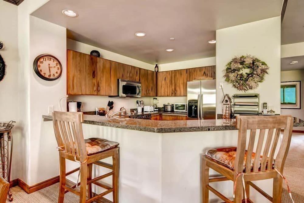 Highlands Slopeside by Beaver Creek Mountain Lodging in Beavercreek, United States