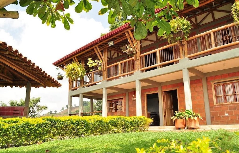 Finca Hotel Villa Ilusion in Dosquebradas, Colombia