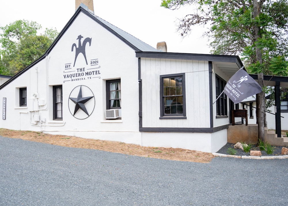 The Vaquero Motel - photo 37