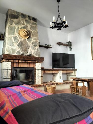 Casita Payoya Grupo AC Gestion — hotel in Villaluenga Del Rosario