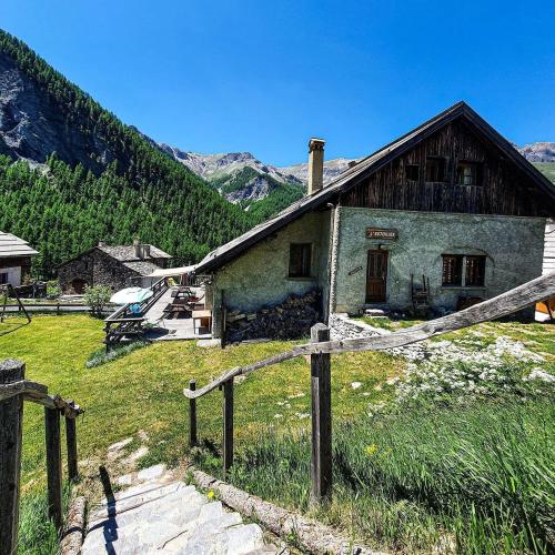 Auberge l'Estoilies - last minute hotel in Unknown City