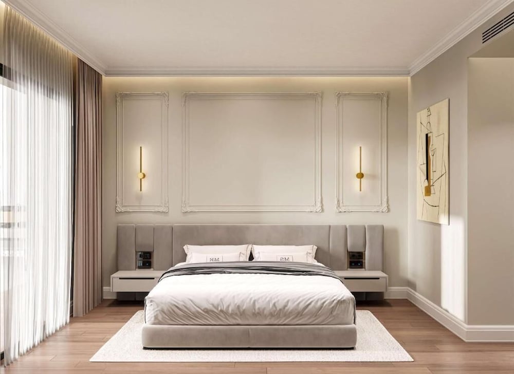 Hotel By Holiday — Nikel