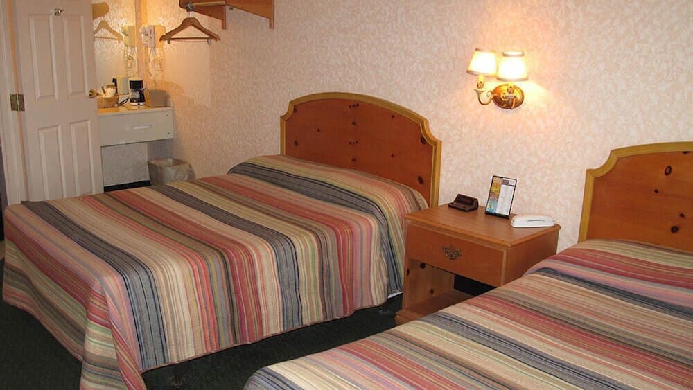 OurGuest Inn and Suites Downtown - photo 15