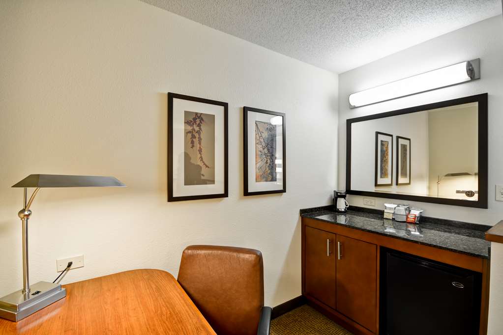 Hyatt Place Chicago Naperville Warrenville - photo 22