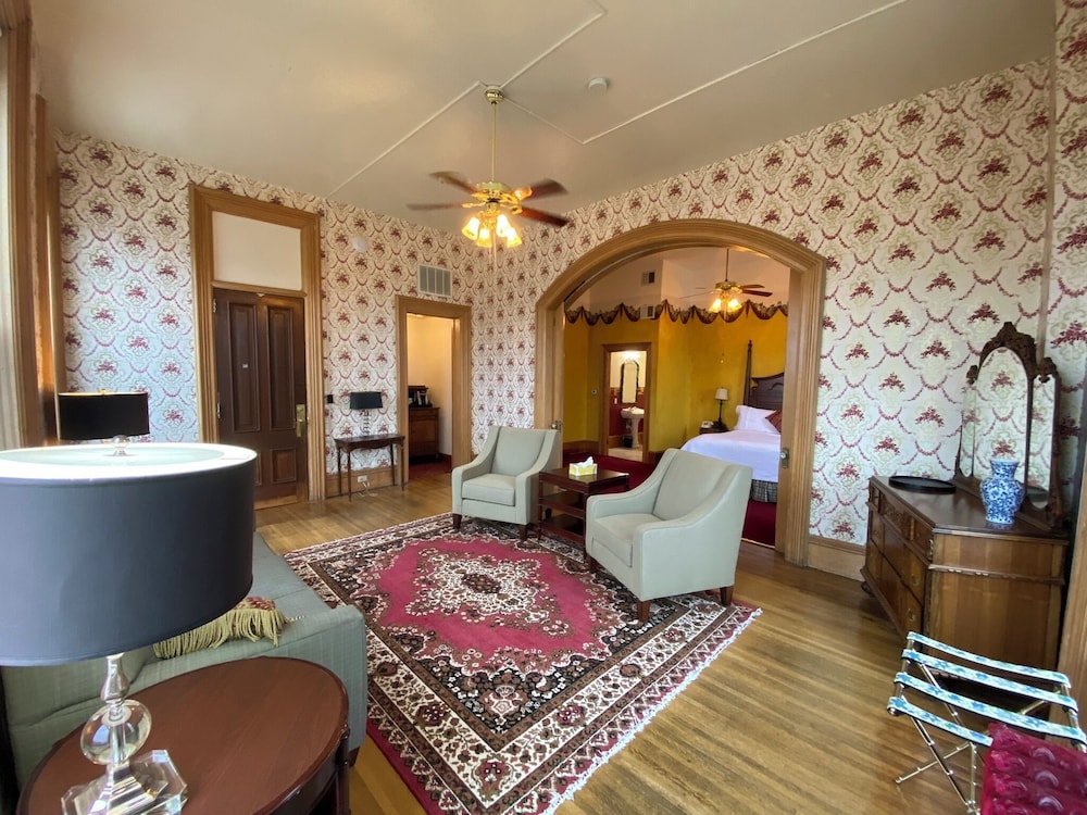 Decker Hotel - photo 38
