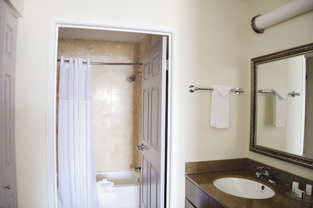 Staybridge Suites Austin Airport by IHG - photo 52