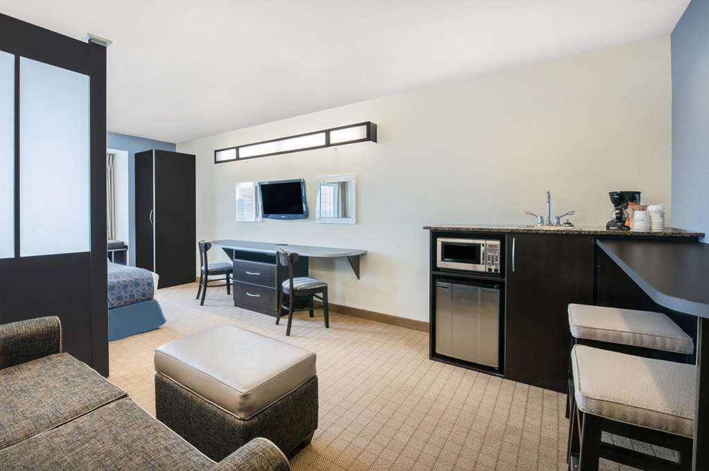 Microtel Inn & Suites by Wyndham Stanley - photo 11