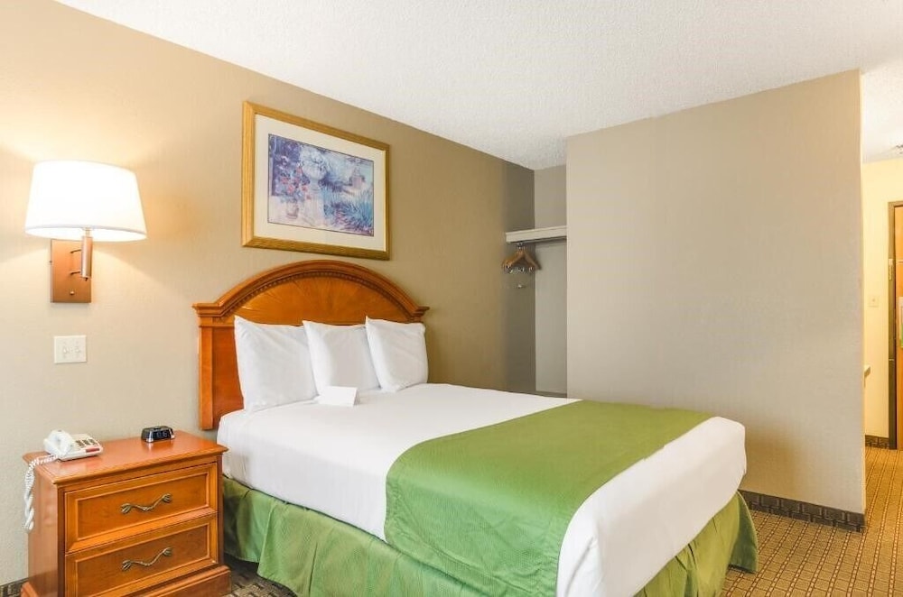 Cheyenne Guest Inn - photo 15