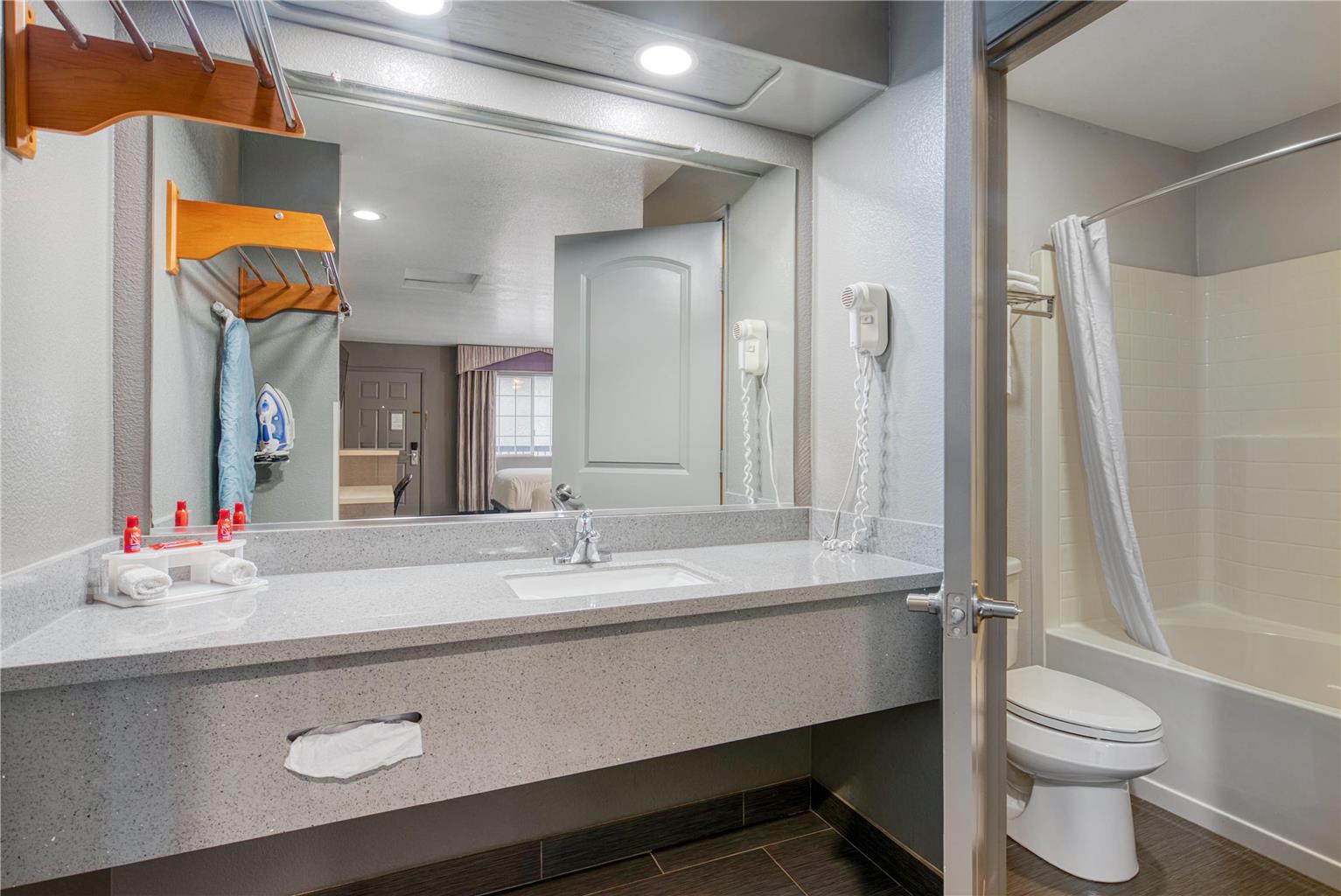 SureStay Hotel by Best Western Ukiah - photo 20