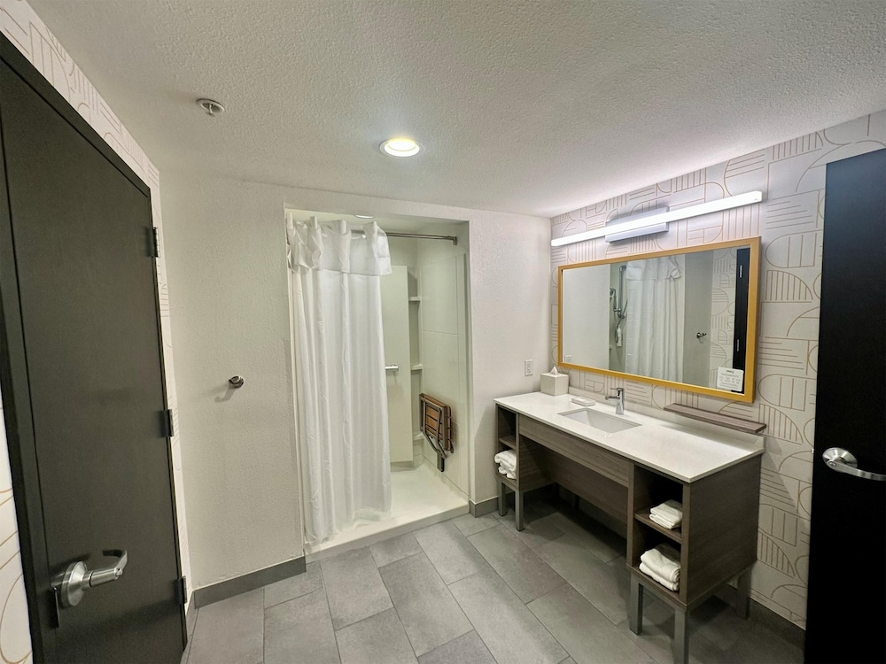 Home2 Suites by Hilton Rahway - photo 28