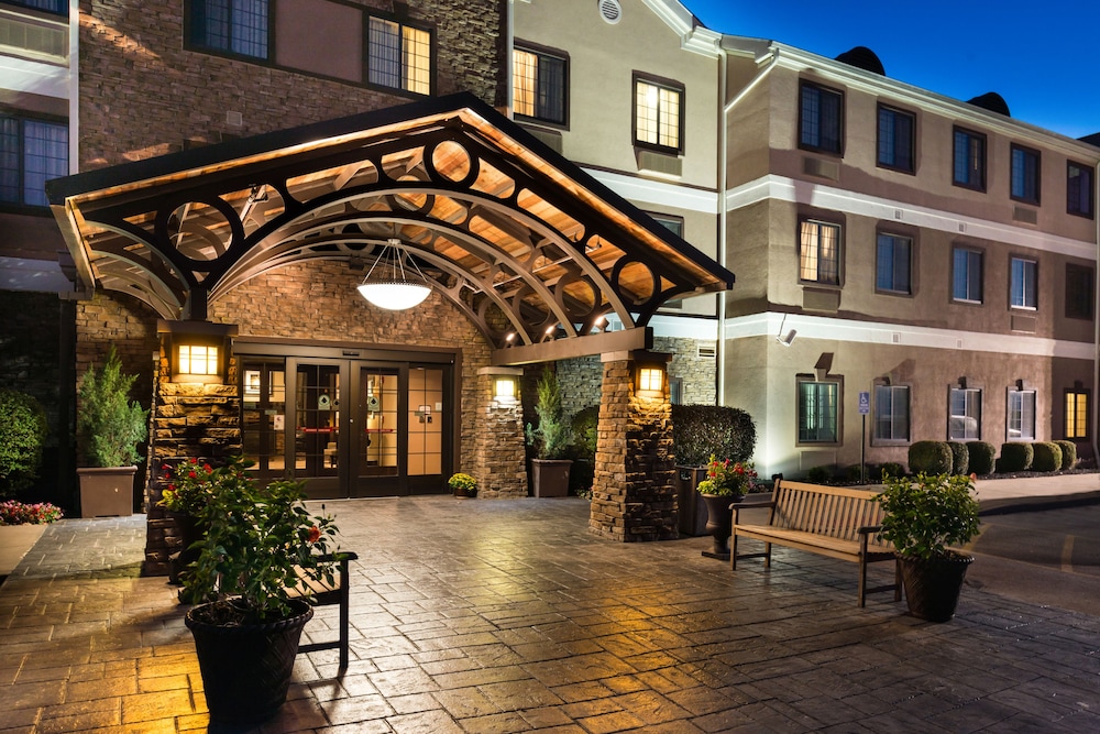 Staybridge Suites O'Fallon Chesterfield by IHG - photo 79