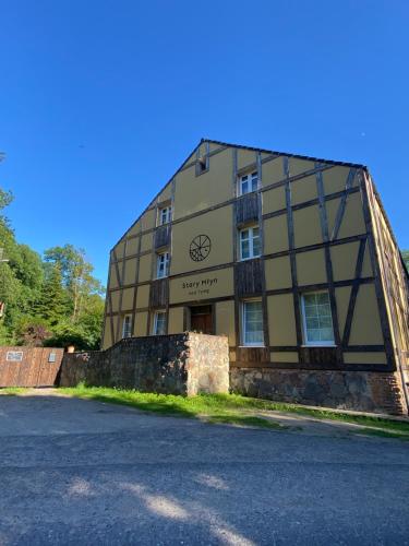 Stary młyn nad Tywą — hotel in Gryfino