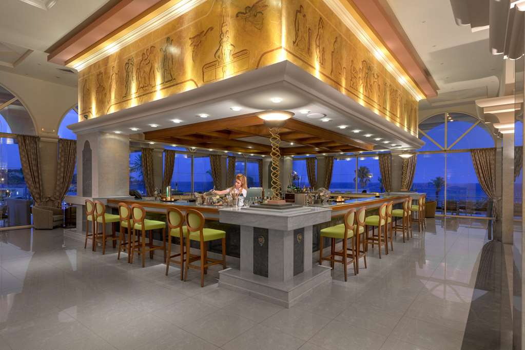 מזון ומשקאות