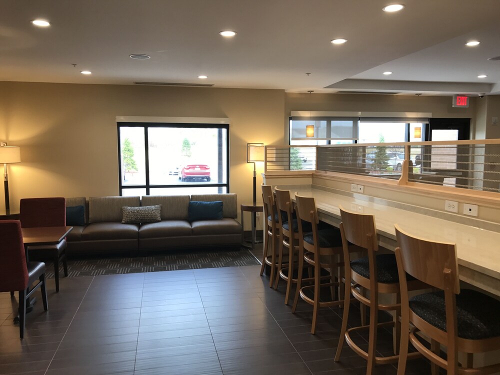 TownePlace Suites by Marriott New Hartford - photo 5