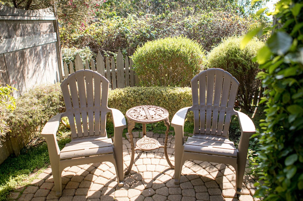 Sea Otter Inn - photo 19