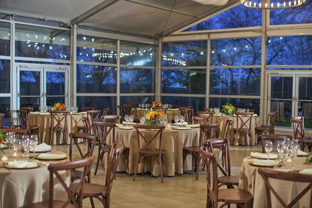 Renaissance Austin Hotel - photo 112