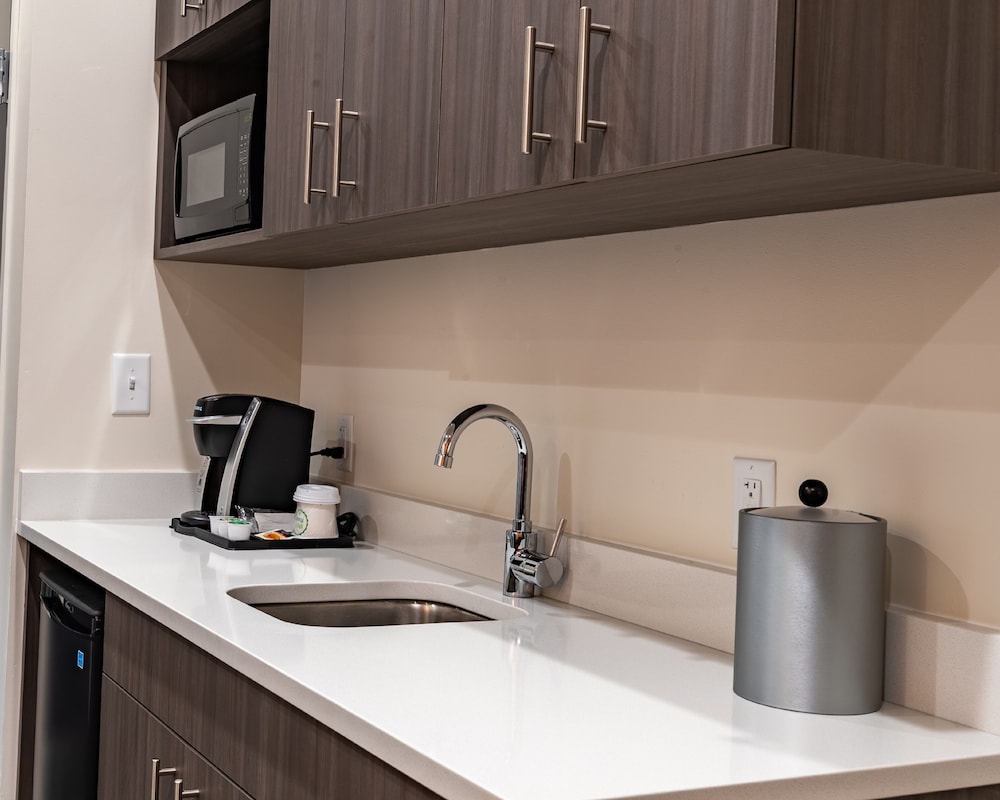 Courtyard by Marriott Atlanta Dunwoody - photo 32
