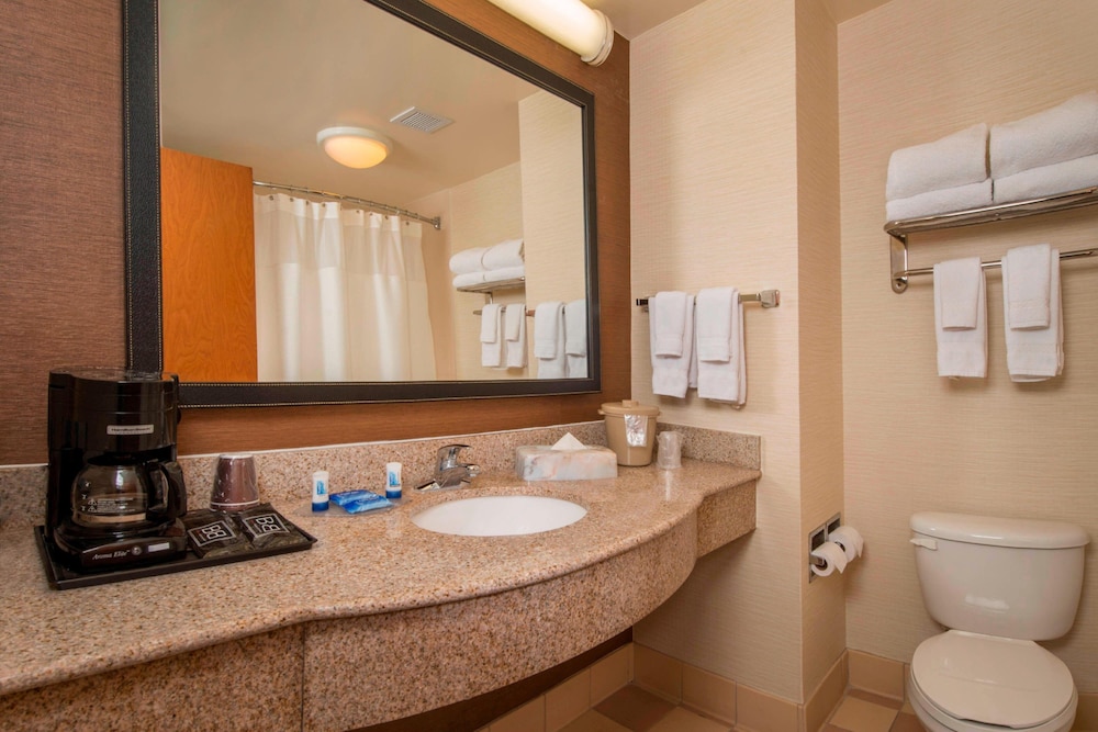 Fairfield Inn & Suites by Marriott Williamsburg - photo 14
