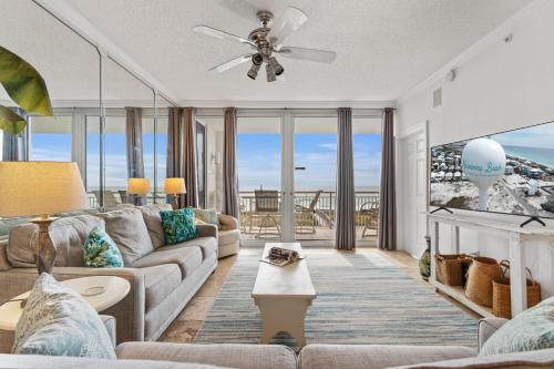 Blue Sky — 4-Star Luxury Hotel in Navarre, United States