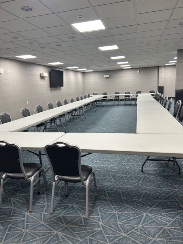 Holiday Inn & Suites Syracuse Airport Liverpool by IHG - photo 76