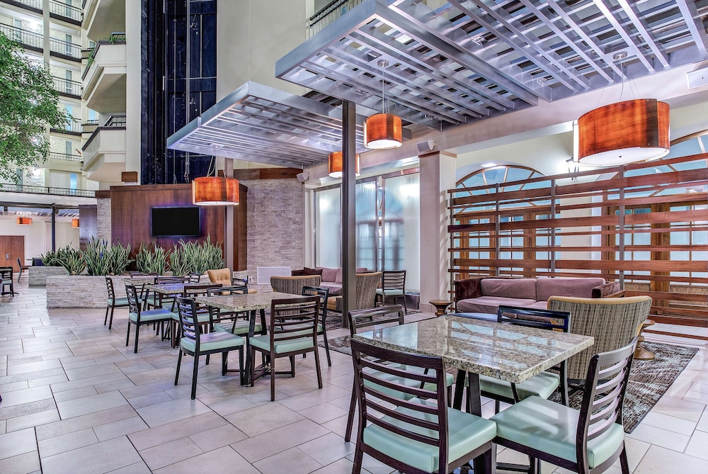 Embassy Suites by Hilton Nashville Airport - photo 7