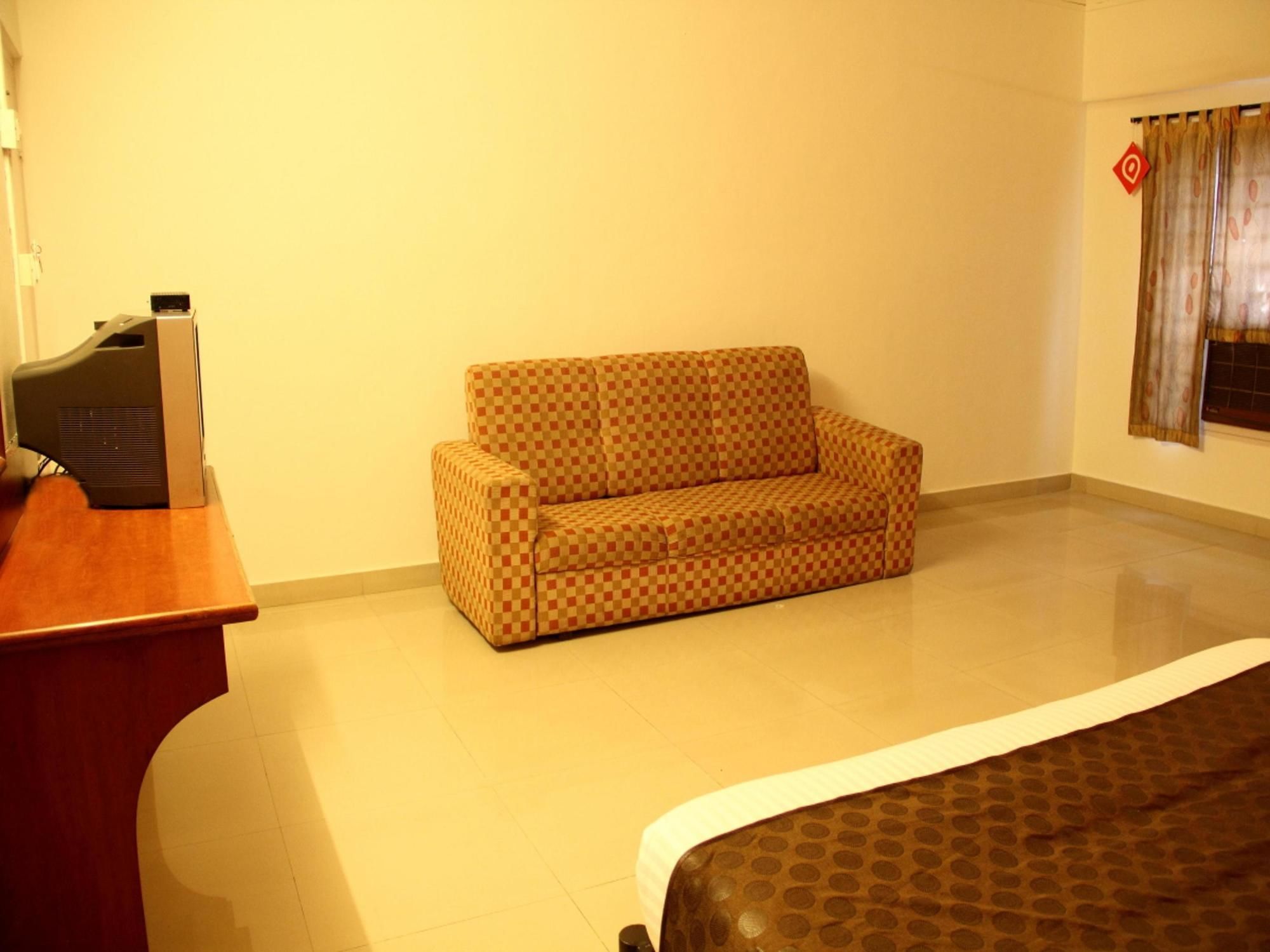 OYO Rooms Katraj - last minute hotel in Pune
