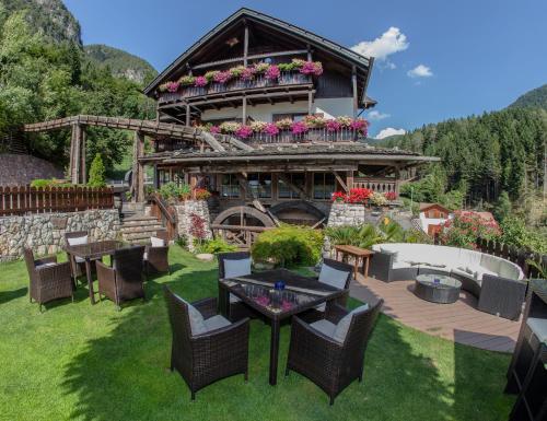 Zur M hle — hotel in Trodena